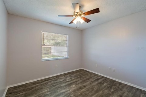 Casa en venta en Brandon, Florida, 3 dormitorios, 108.97 m2 № 2354261 - foto 8