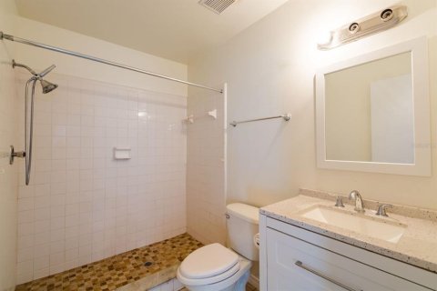 Casa en venta en Brandon, Florida, 3 dormitorios, 108.97 m2 № 2354261 - foto 11