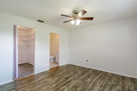 Casa en venta en Brandon, Florida, 3 dormitorios, 108.97 m2 № 2354261 - foto 16