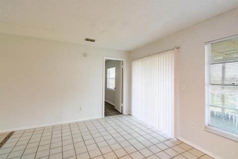 Casa en venta en Brandon, Florida, 3 dormitorios, 108.97 m2 № 2354261 - foto 17