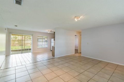 Casa en venta en Brandon, Florida, 3 dormitorios, 108.97 m2 № 2354261 - foto 14