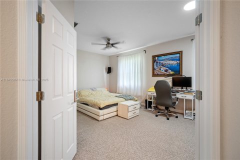 Townhouse in Miami, Florida 3 bedrooms, 168.34 sq.m. № 1830755 - photo 16