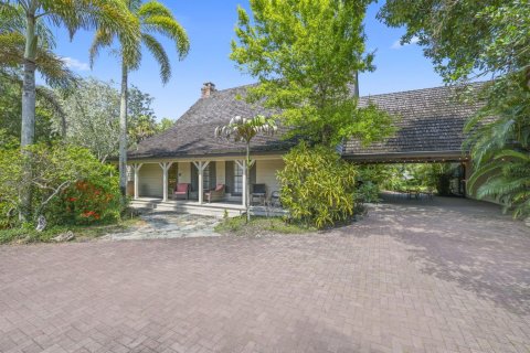 House in Wellington, Florida 5 bedrooms № 2191106 - photo 2