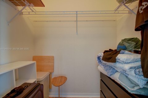 Townhouse in Homestead, Florida 4 bedrooms, 170.66 sq.m. № 1998227 - photo 23