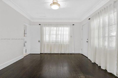 Copropriété à vendre à Miami Beach, Floride: 2 chambres, 104.98 m2 № 2079252 - photo 9