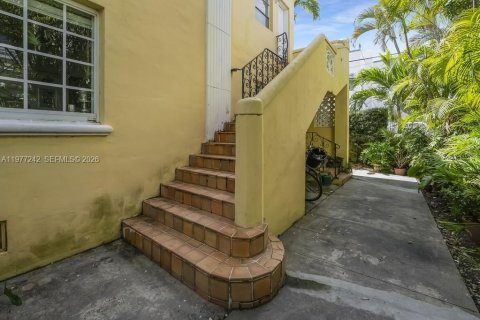 Copropriété à vendre à Miami Beach, Floride: 2 chambres, 104.98 m2 № 2079252 - photo 20