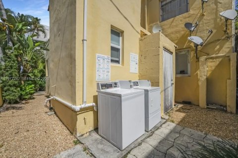 Copropriété à vendre à Miami Beach, Floride: 2 chambres, 104.98 m2 № 2079252 - photo 19