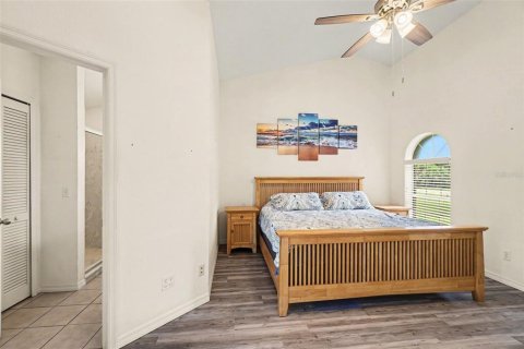 House in Lehigh Acres, Florida 3 bedrooms, 133.87 sq.m. № 2356124 - photo 20