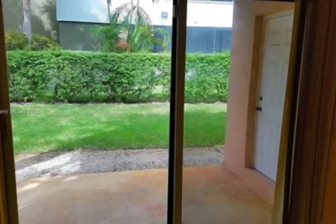 Adosado en alquiler en Lauderhill, Florida, 3 dormitorios, 144.93 m2 № 1922579 - foto 13