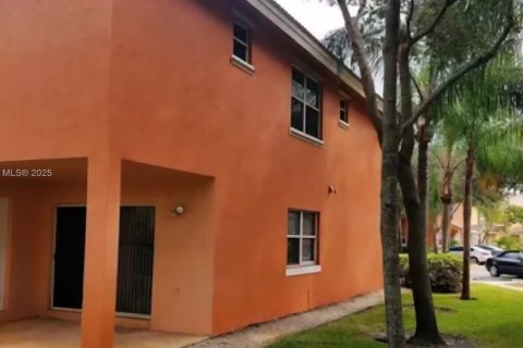 Adosado en alquiler en Lauderhill, Florida, 3 dormitorios, 144.93 m2 № 1922579 - foto 14