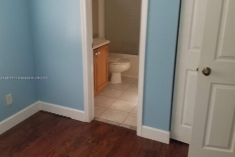 Adosado en alquiler en Lauderhill, Florida, 3 dormitorios, 144.93 m2 № 1922579 - foto 7