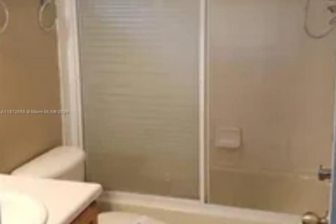 Adosado en alquiler en Lauderhill, Florida, 3 dormitorios, 144.93 m2 № 1922579 - foto 10