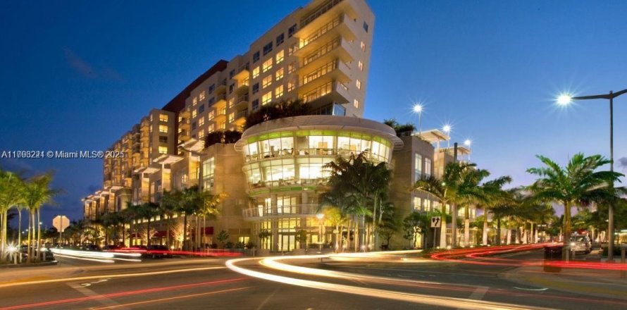 Condo in Miami, Florida, 1 bedroom  № 2037529