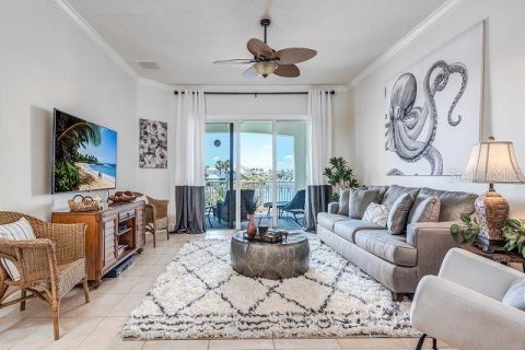 Condominio en venta en Palm Coast, Florida, 3 dormitorios, 156.26 m2 № 2143314 - foto 3