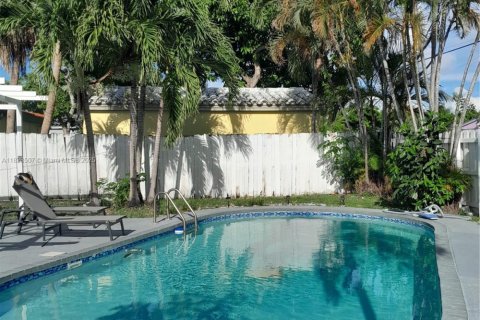 Casa en venta en North Miami Beach, Florida, 3 dormitorios, 110 m2 № 1801002 - foto 19