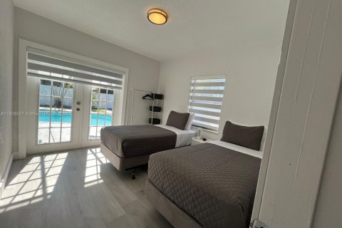 Casa en venta en North Miami Beach, Florida, 3 dormitorios, 110 m2 № 1801002 - foto 11