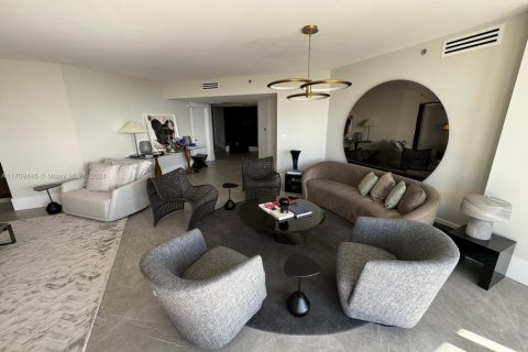 Купить кондоминиум в Авентура, Флорида 3 спальни, 237.83м2, № 1942515 - фото 2