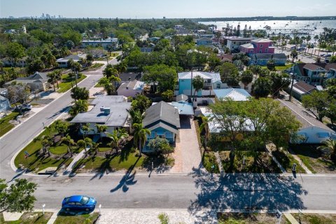 Casa en venta en Gulfport, Florida, 2 dormitorios, 94.67 m2 № 1737337 - foto 22