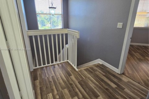 Villa ou maison à vendre à Doral, Floride: 4 chambres, 164.99 m2 № 2048924 - photo 17