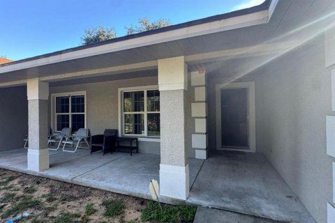 House in Clermont, Florida 3 bedrooms, 184.97 sq.m. № 2389187