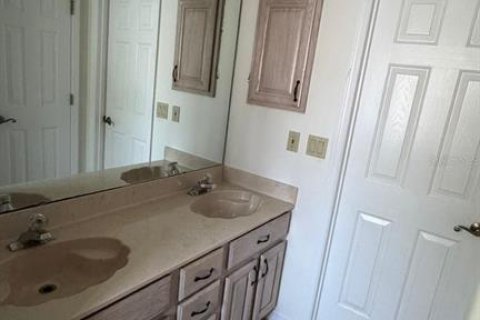 House in Clermont, Florida 3 bedrooms, 184.97 sq.m. № 2389187 - photo 10