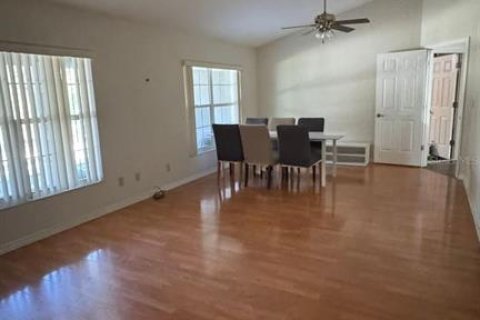 House in Clermont, Florida 3 bedrooms, 184.97 sq.m. № 2389187 - photo 6
