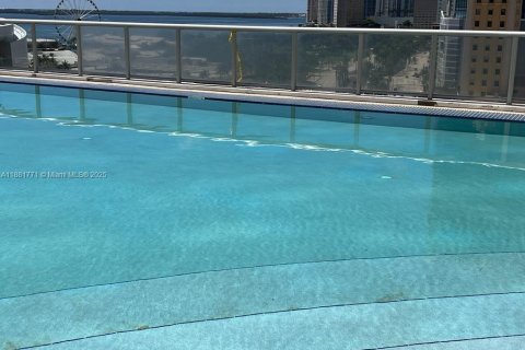 Condominio en alquiler en Miami, Florida, 2 dormitorios, 122.17 m2 № 1978662 - foto 28