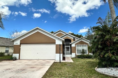 Villa ou maison à Clermont, Floride 3 chambres, 146.79 m2 № 2166956