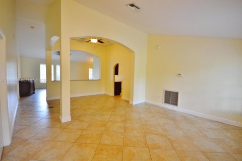 Villa ou maison à louer à Loxahatchee Groves, Floride: 3 chambres, 181.25 m2 № 2263103 - photo 14