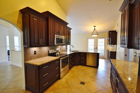 Villa ou maison à louer à Loxahatchee Groves, Floride: 3 chambres, 181.25 m2 № 2263103 - photo 4
