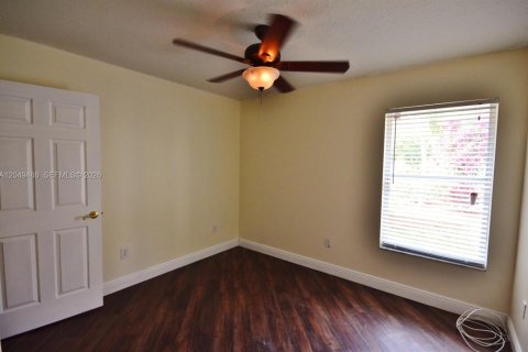 Villa ou maison à louer à Loxahatchee Groves, Floride: 3 chambres, 181.25 m2 № 2263103 - photo 23