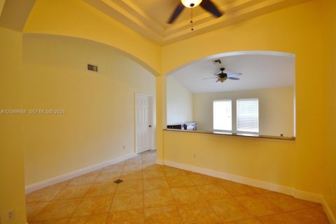 Villa ou maison à louer à Loxahatchee Groves, Floride: 3 chambres, 181.25 m2 № 2263103 - photo 11
