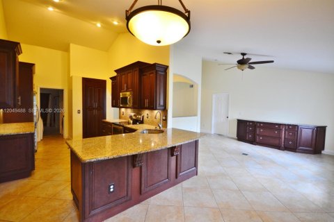 Villa ou maison à louer à Loxahatchee Groves, Floride: 3 chambres, 181.25 m2 № 2263103 - photo 8