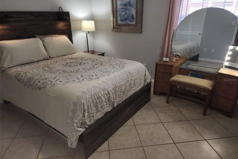 Condominio en venta en Bradenton, Florida, 2 dormitorios, 87.98 m2 № 1904392 - foto 11