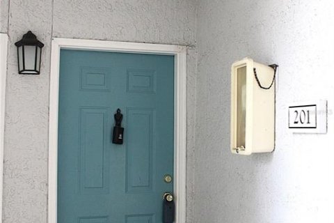 Condo in Riverview, Florida, 3 bedrooms  № 1680943 - photo 2