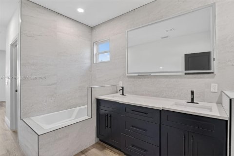 Купить виллу или дом в Лихай-Эйкерс, Флорида 3 спальни, № 2045250 - фото 21