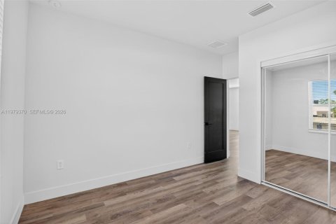 Купить виллу или дом в Лихай-Эйкерс, Флорида 3 спальни, № 2045250 - фото 28