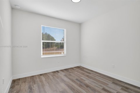 Купить виллу или дом в Лихай-Эйкерс, Флорида 3 спальни, № 2045250 - фото 22