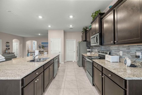 Casa en venta en Ocala, Florida, 3 dormitorios, 172.15 m2 № 2246538 - foto 11