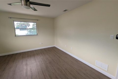 House in Venice, Florida 2 bedrooms, 130.99 sq.m. № 2291875 - photo 18