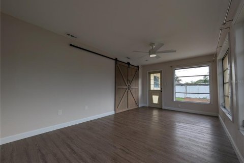House in Venice, Florida 2 bedrooms, 130.99 sq.m. № 2291875 - photo 16
