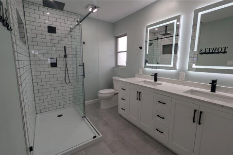 House in Venice, Florida 2 bedrooms, 130.99 sq.m. № 2291875 - photo 20