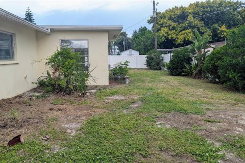 House in Venice, Florida 2 bedrooms, 130.99 sq.m. № 2291875 - photo 28