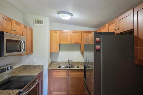 Villa ou maison à vendre à Tampa, Floride: 3 chambres, 94.2 m2 № 2342645 - photo 2