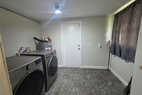 Villa ou maison à vendre à Tampa, Floride: 3 chambres, 94.2 m2 № 2342645 - photo 5