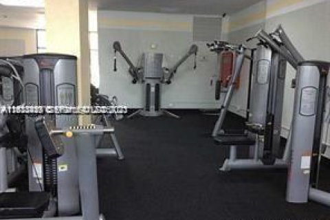 Condominio en venta en Sunny Isles Beach, Florida, 1 dormitorio, 64.75 m2 № 2077154 - foto 21