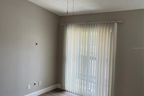 Condo in Casselberry, Florida, 2 bedrooms  № 2213712 - photo 6