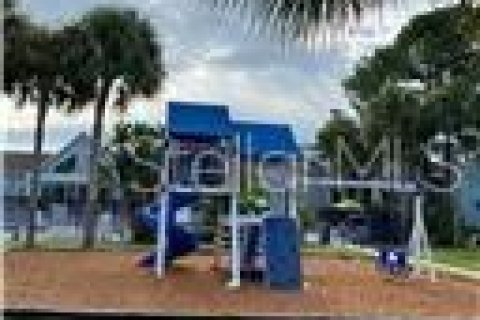 Condo in Casselberry, Florida, 2 bedrooms  № 2213712 - photo 30