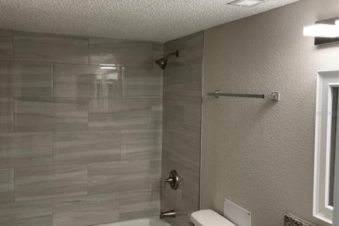 Condo in Casselberry, Florida, 2 bedrooms  № 2213712 - photo 15