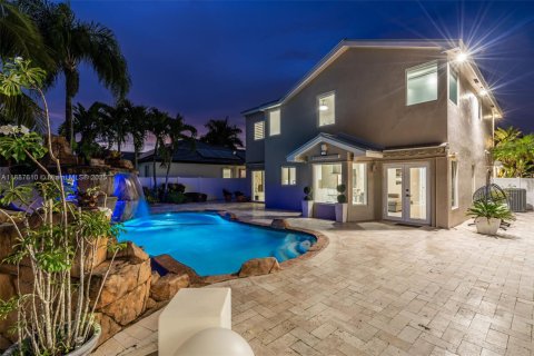 Купить виллу или дом в Пемброк-Пайнс, Флорида 3 спальни, 201.78м2, № 1941333 - фото 27